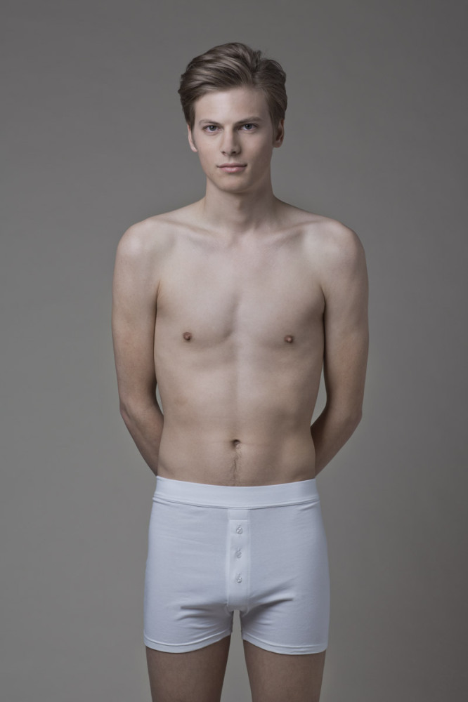 Our MANO. 4 WHITE boxershorts. They are in soft cotton with buttons in the front and have the perfect fit